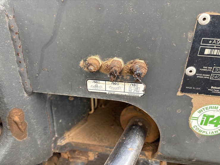 2013-bobcat-e35-image-15