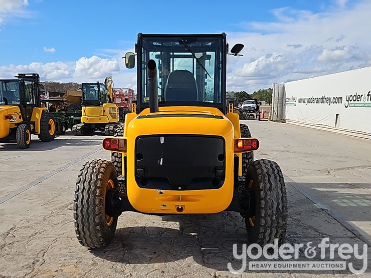 2015-jcb-926-image-16