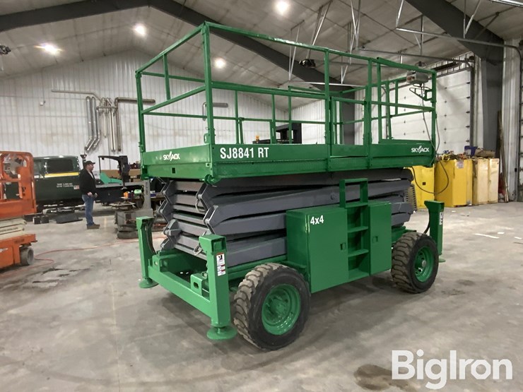 2016-skyjack-sj8841rt-image-5