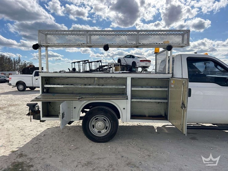 2015-ford-f350-image-21