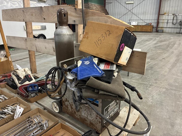 #115312-•-marquette-wire-welder-image-1