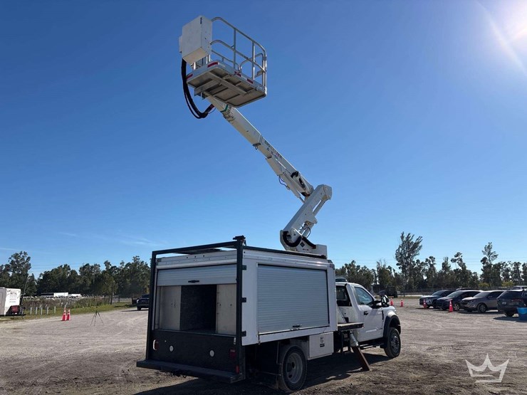 2017-ford-f550-image-5