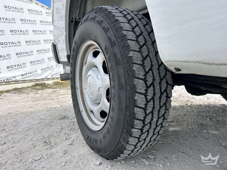 2013-ford-f150-image-24