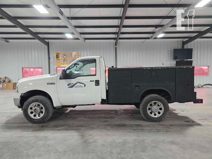 2006-ford-f350-image-5