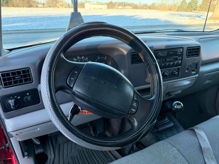 2001-ford-f350-xl-image-46