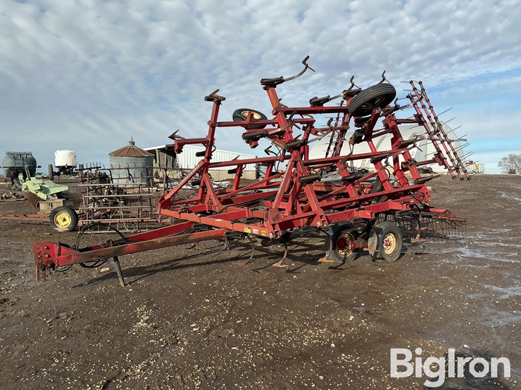 international-4600-image-1