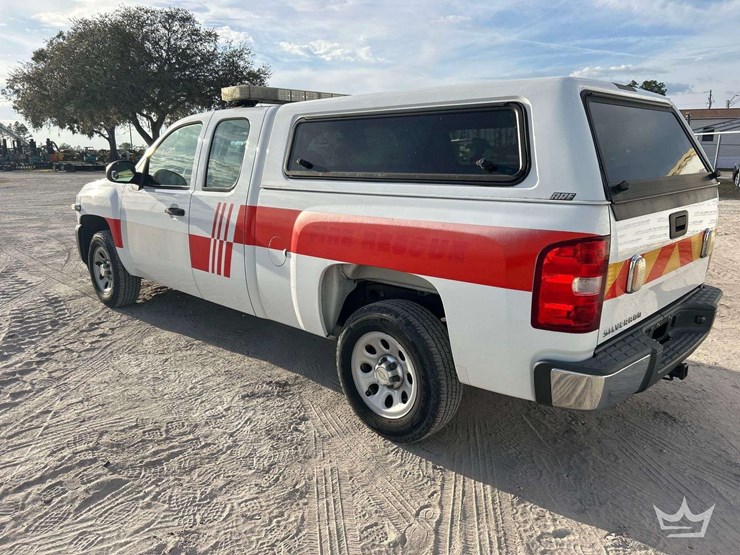 2013-chevrolet-silverado-1500-image-4