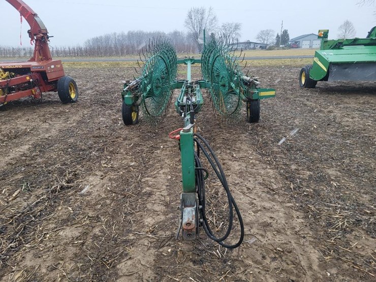 john-deere-704-image-9