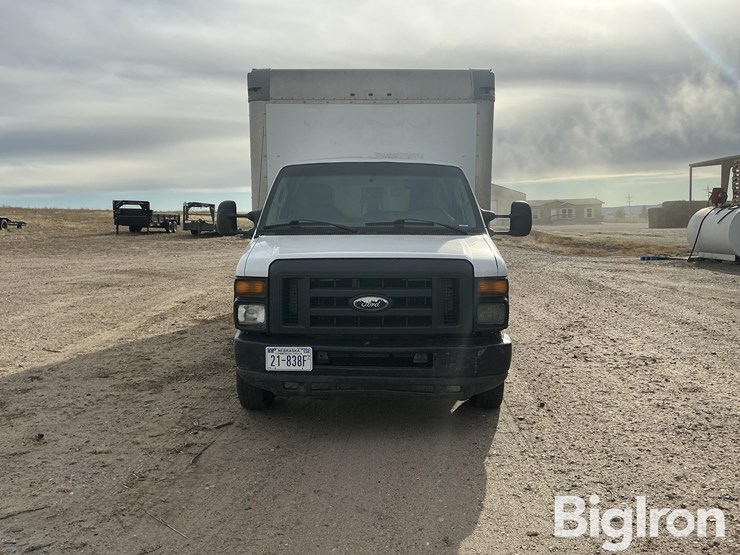 2015-ford-e350-image-2