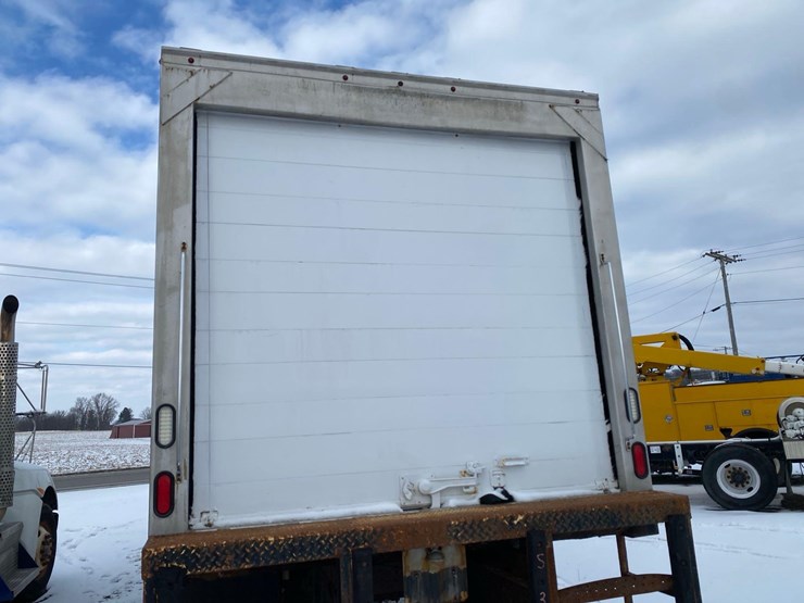 2018-hino-338-image-19