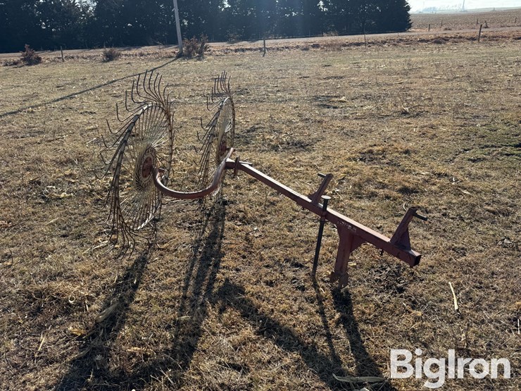 3-pt-hay-inverter-rake-image-4