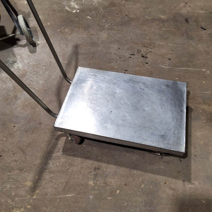 #333 • STAINLESS STEEL CART