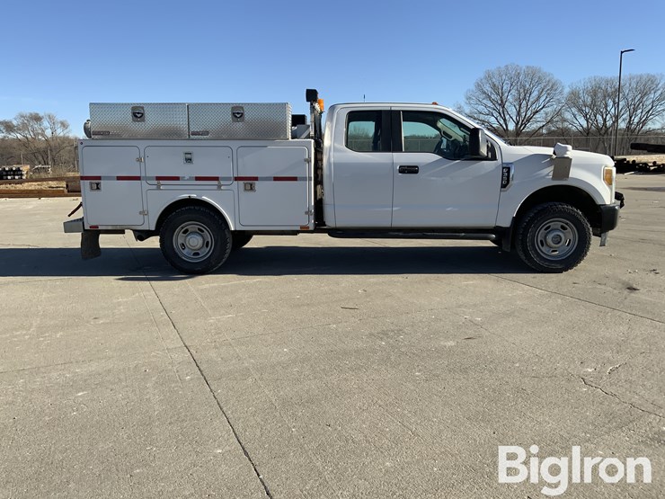 2017-ford-f350-xl-image-4