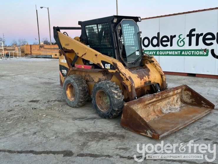 2012-caterpillar-252b3-image-8