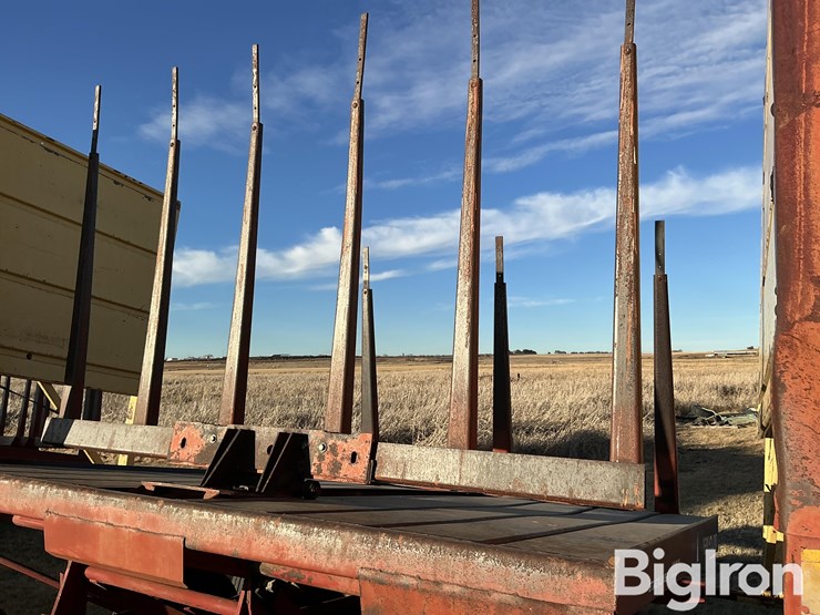 new-holland-1037-image-12