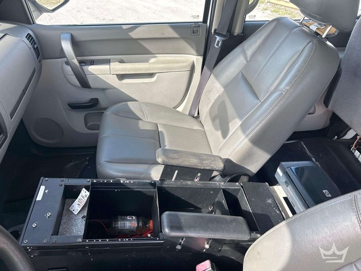 2012-chevrolet-silverado-2500-image-16