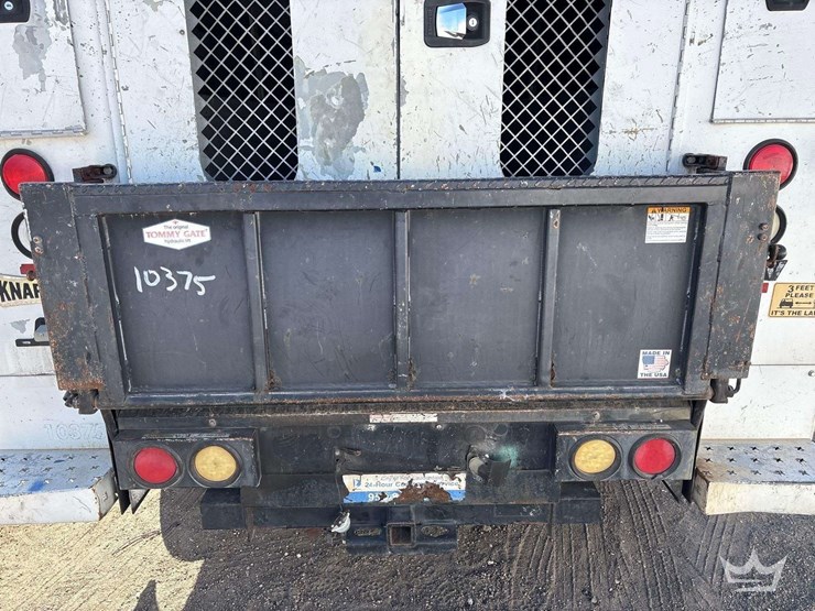 2017-ford-f550-image-23