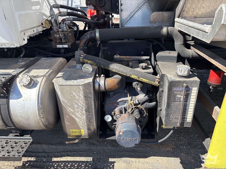 2018-international-workstar-7400-image-17