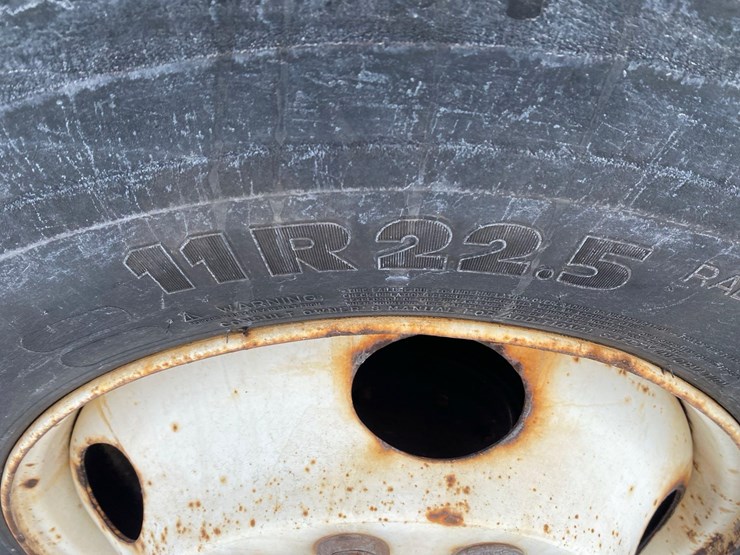 2012-ford-f650-image-44