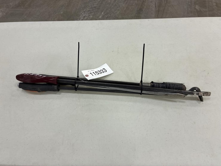 #115333-•-pry-bars-image-1