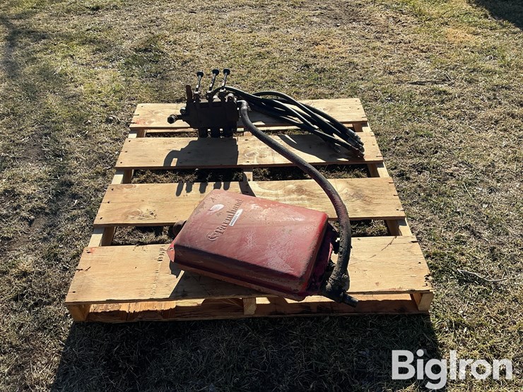 farmhand-3-handle-control-&-reservoir-image-2