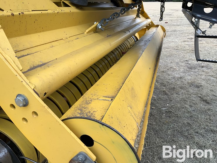 2013-new-holland-340-image-17