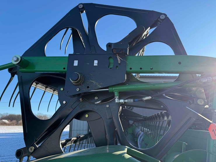 john-deere-630f-image-28
