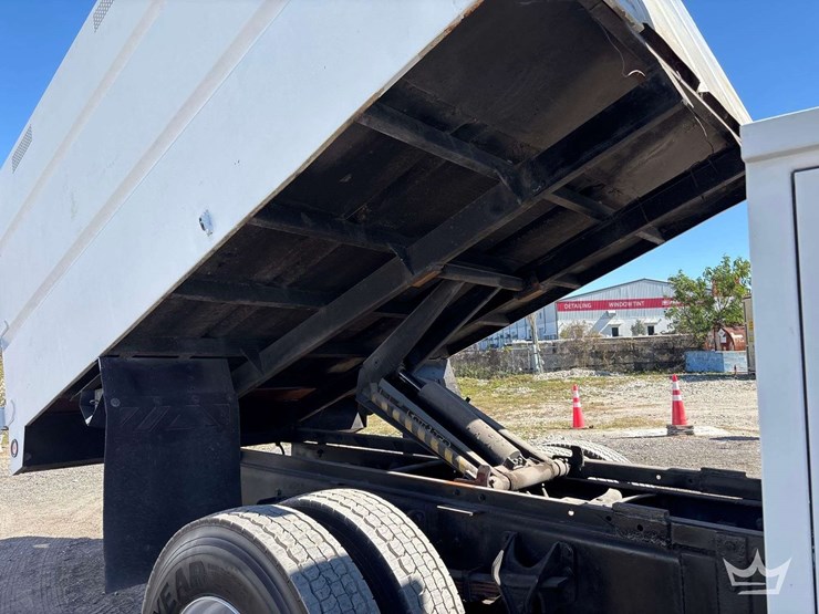 2006-international-durastar-4300-image-44