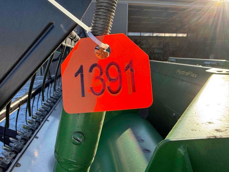 john-deere-630f-image-27