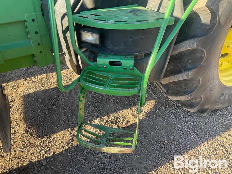 2000-john-deere-8310-image-19