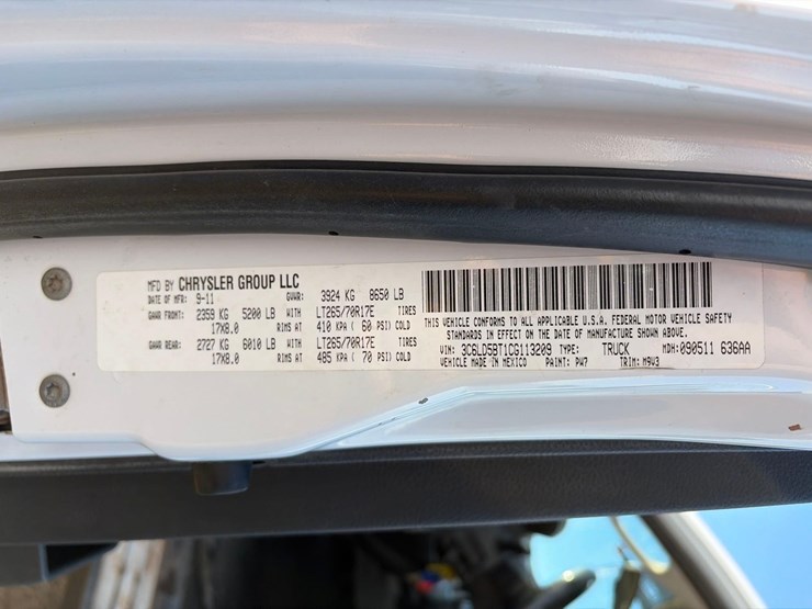 2012-dodge-ram-2500-image-2