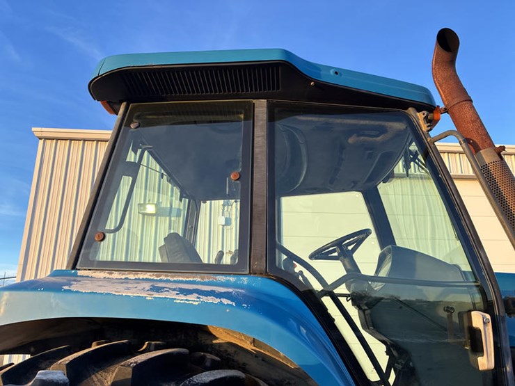 new-holland-8870-image-24