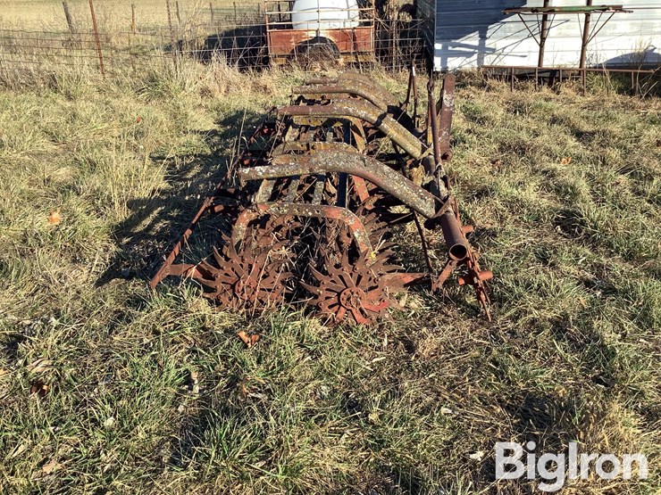 13'-3-pt-rotary-hoe-image-4