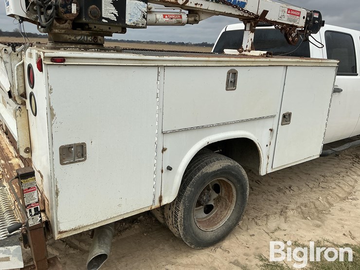 2013-chevrolet-silverado-3500-image-12