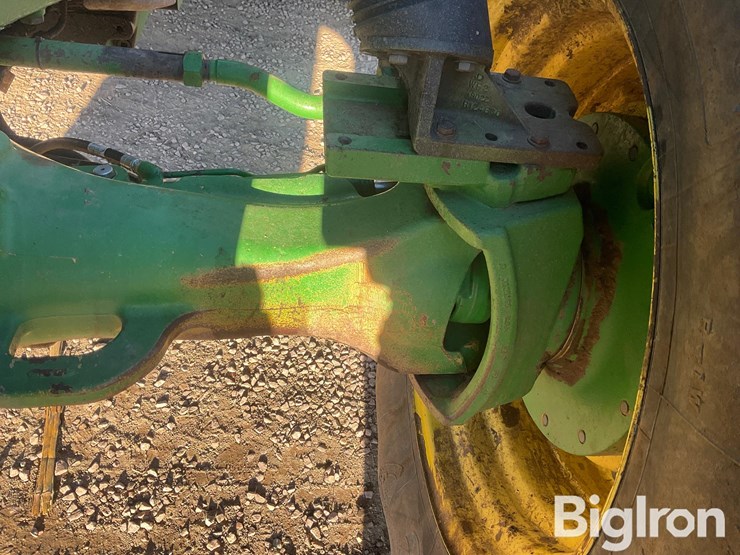 2000-john-deere-8310-image-17