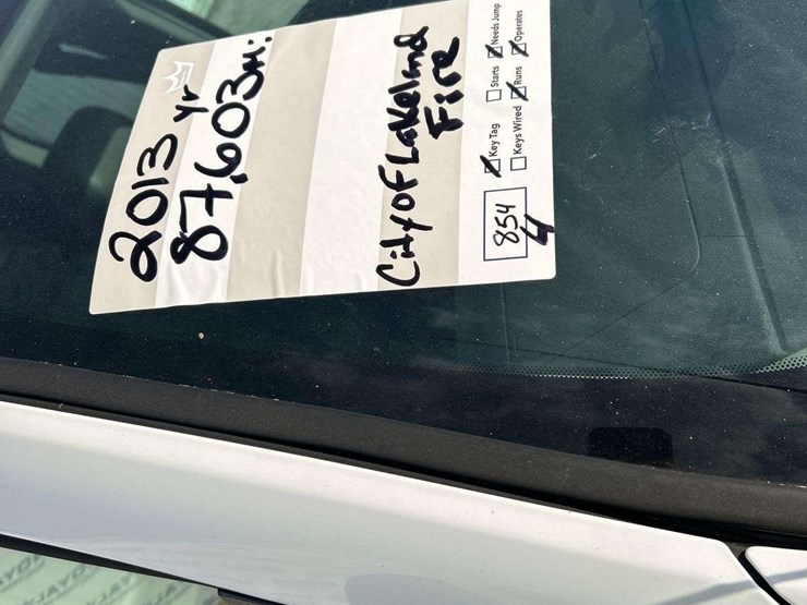 2013-chevrolet-silverado-1500-image-24