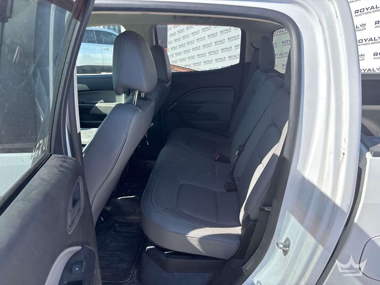 2018-chevrolet-colorado-image-19