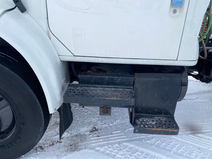 2001-case-ih-4900-image-20