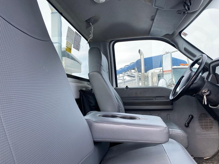 2015-ford-f750-image-24