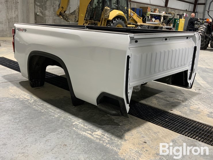 chevrolet-silverado-ltz-pickup-box-&-rear-bumper-image-3