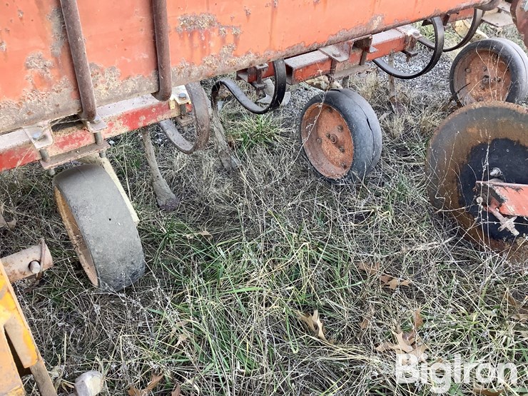 bush-hog-6r30-danish-tine-cultivator-w/scout-ii-buffalo-guidance-system-image-12