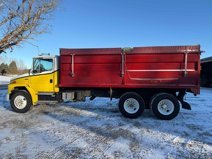 1984-freightliner-fl70-image-8