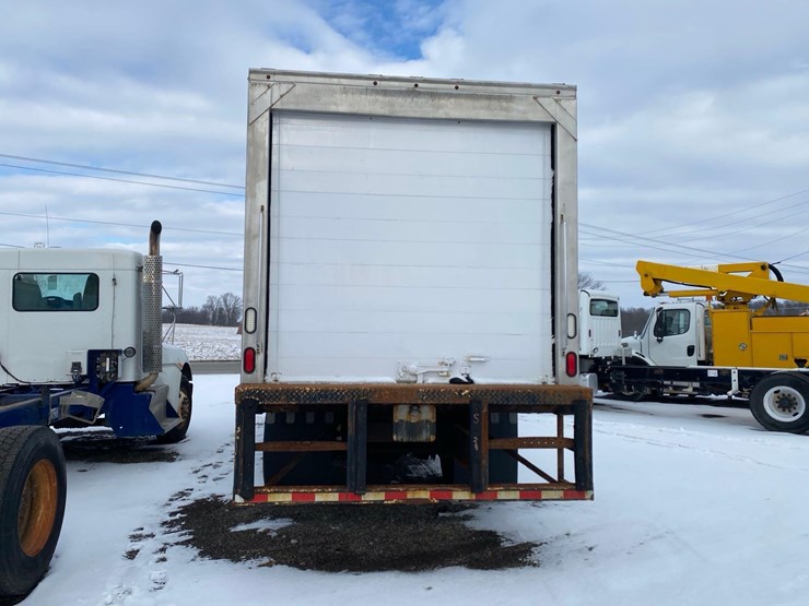 2018-hino-338-image-4