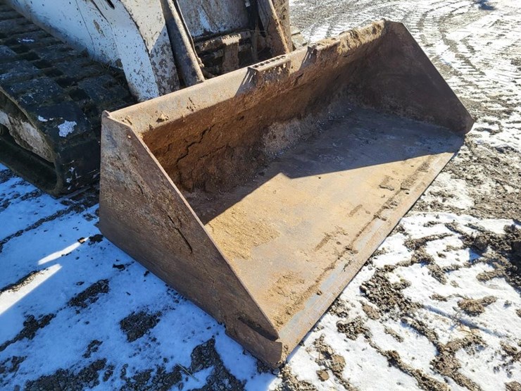 2017-bobcat-t630-image-33