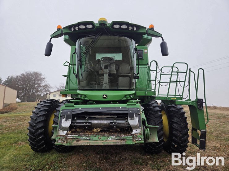 2015-john-deere-s660-image-2
