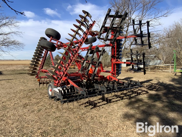 case-ih-3950-image-7