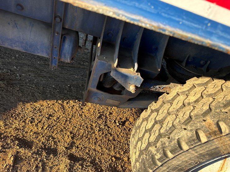 2006-peterbilt-357-image-27