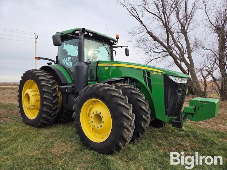 2013-john-deere-8360r-image-3
