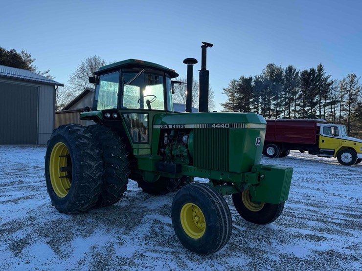 1979-john-deere-4440-image-3