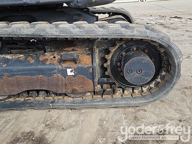 2021-yanmar-vio25-image-26